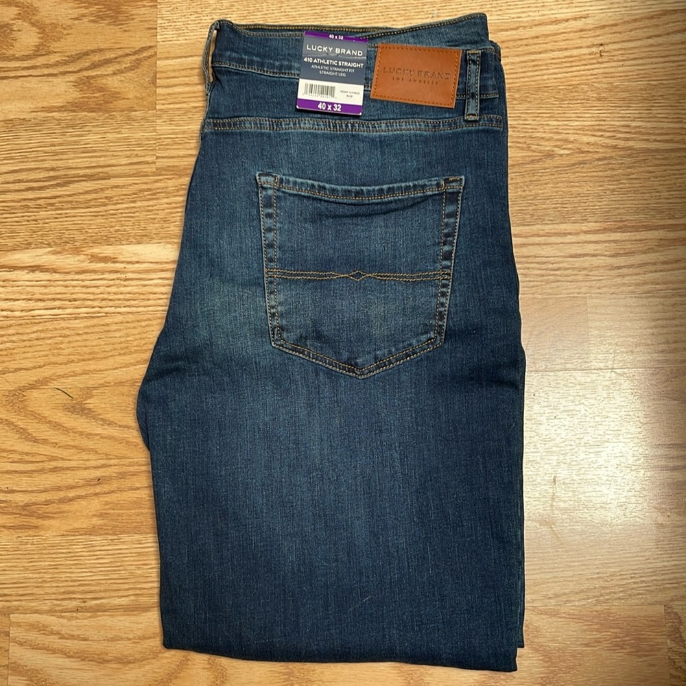 Lucky Brand 410 Athletic Straight Jeans